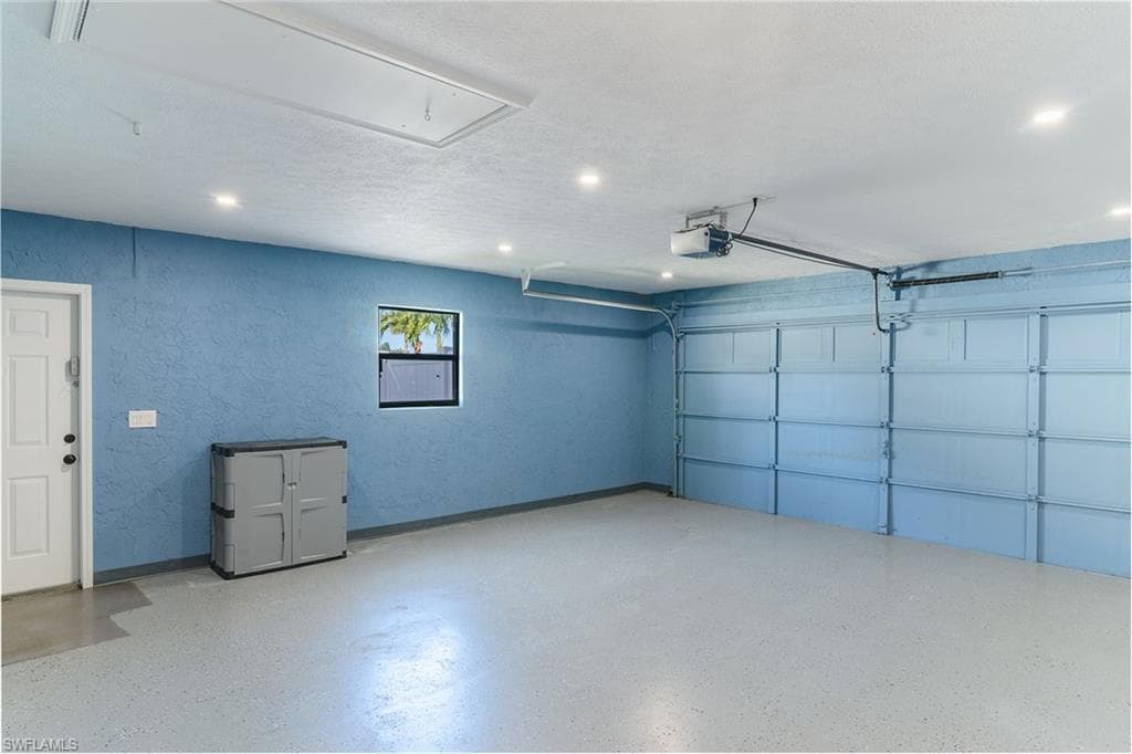 186 Wickliffe DR, NAPLES FL 34110-22