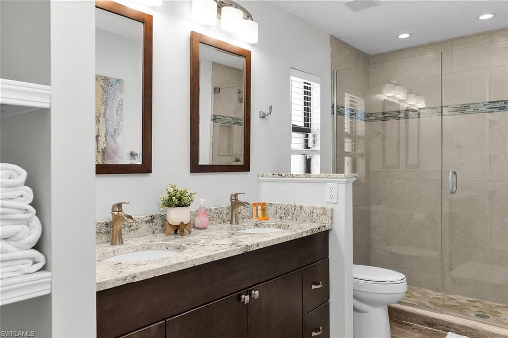 186 Wickliffe DR, NAPLES FL 34110-16