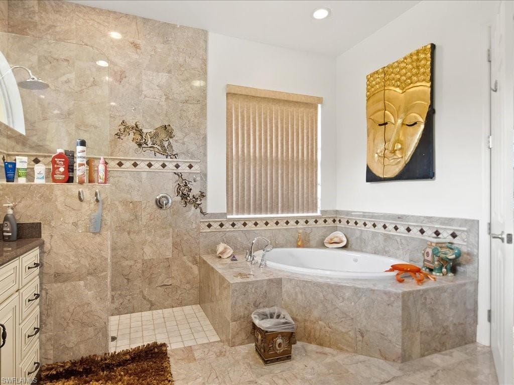 24885 Trost BLVD, BONITA SPRINGS FL 34135-27