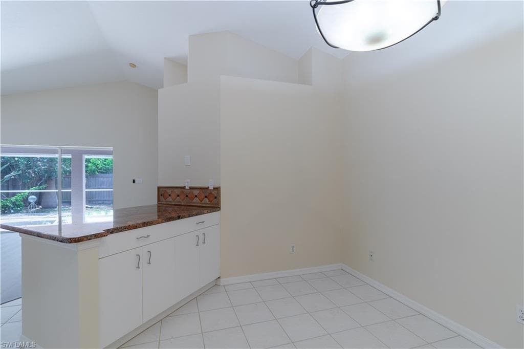 177 Sabal Lake DR, NAPLES FL 34104-5