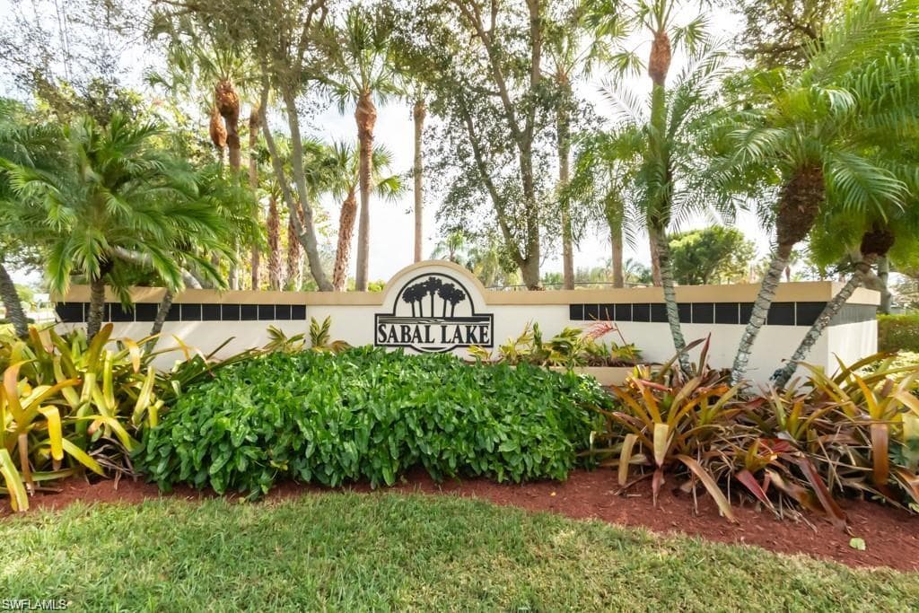177 Sabal Lake DR, NAPLES FL 34104-19