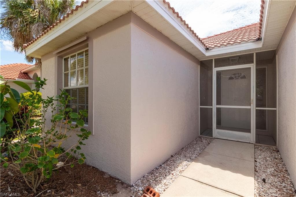 177 Sabal Lake DR, NAPLES FL 34104-17