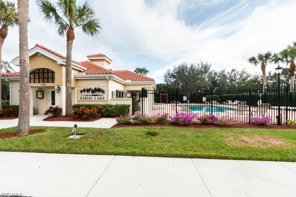 177 Sabal Lake DR, NAPLES FL 34104-20