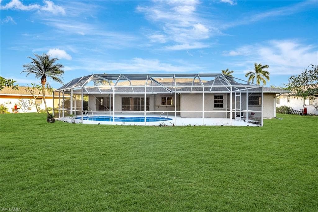 307 Country Club DR, NAPLES FL 34110-2