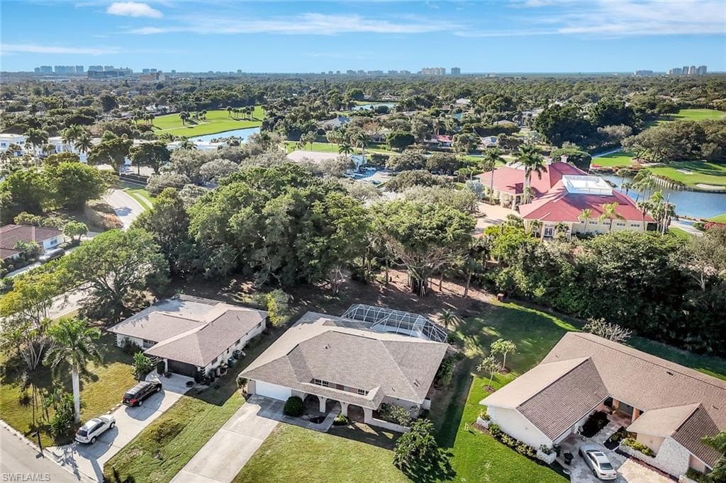 307 Country Club DR, NAPLES FL 34110-14