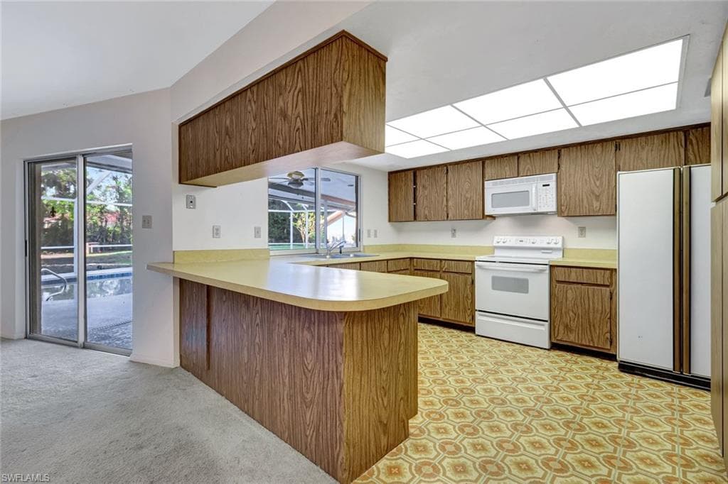 307 Country Club DR, NAPLES FL 34110-24