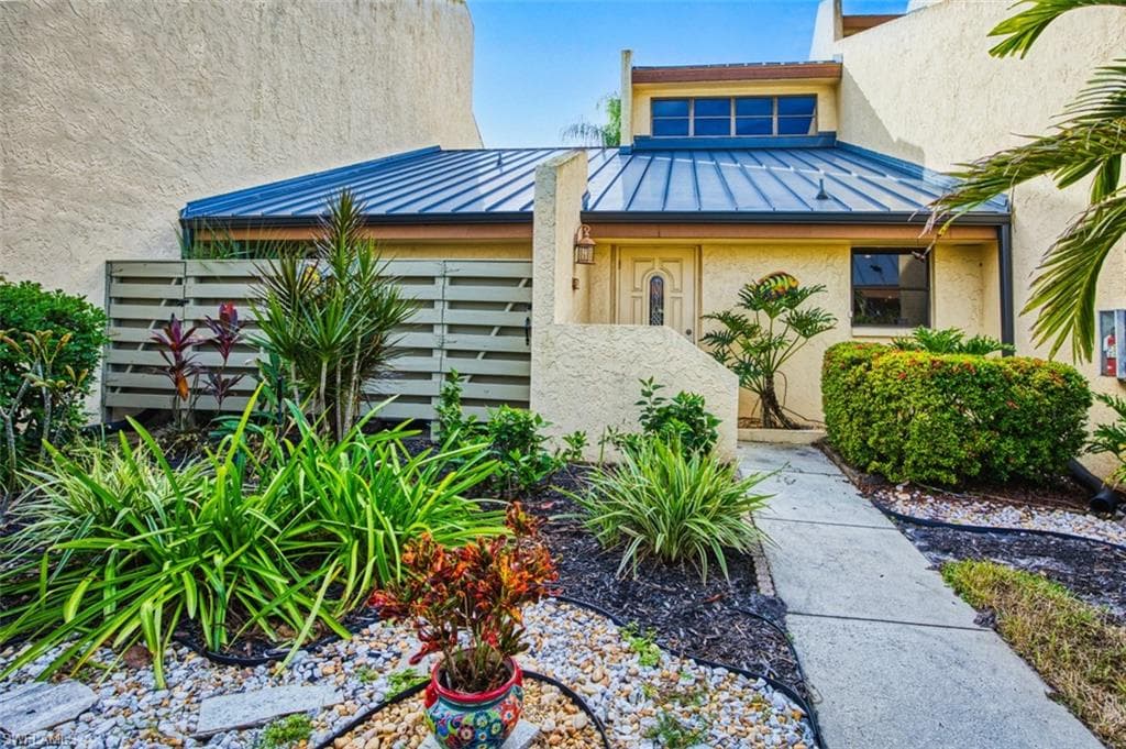 8795 Lateen LN # 104, FORT MYERS FL 33919-1