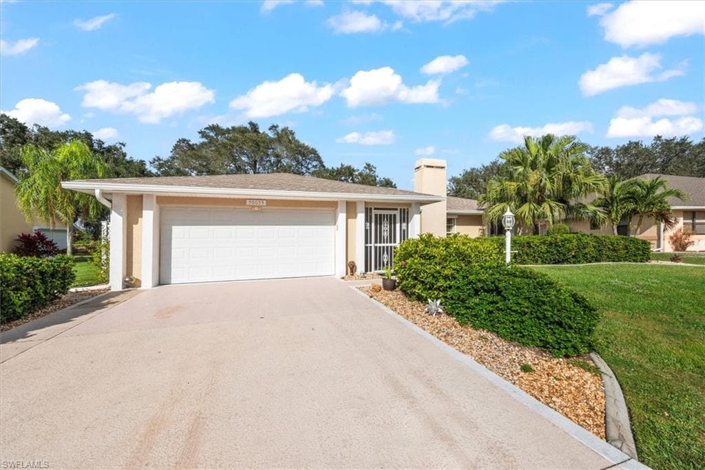 20023 Lake Vista CIR N, LEHIGH ACRES FL 33936-2