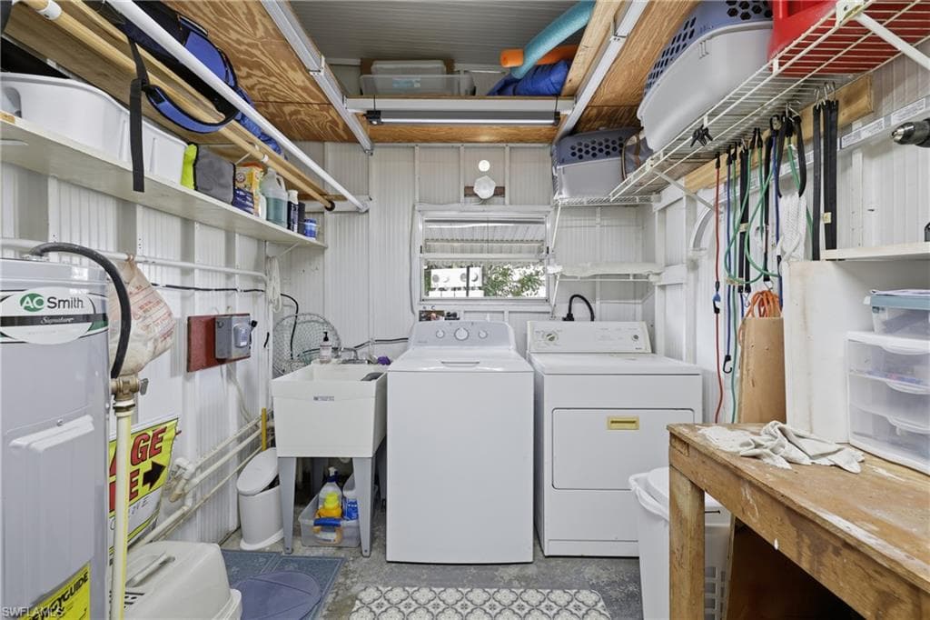 613 Pine Grove CT, NORTH FORT MYERS FL 33917-27