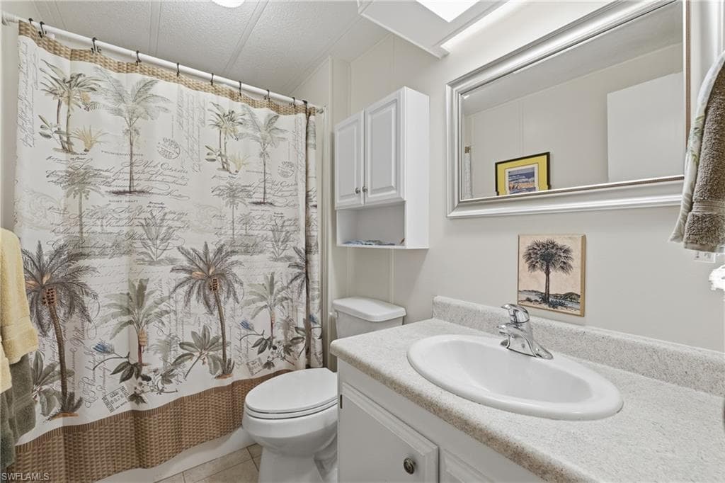 613 Pine Grove CT, NORTH FORT MYERS FL 33917-19