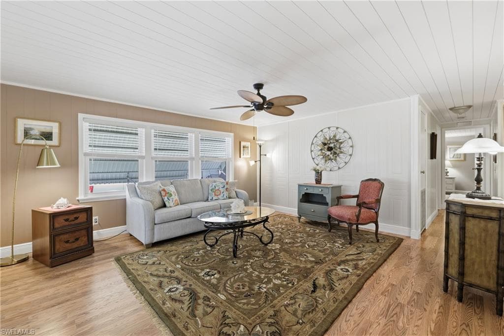 613 Pine Grove CT, NORTH FORT MYERS FL 33917-7