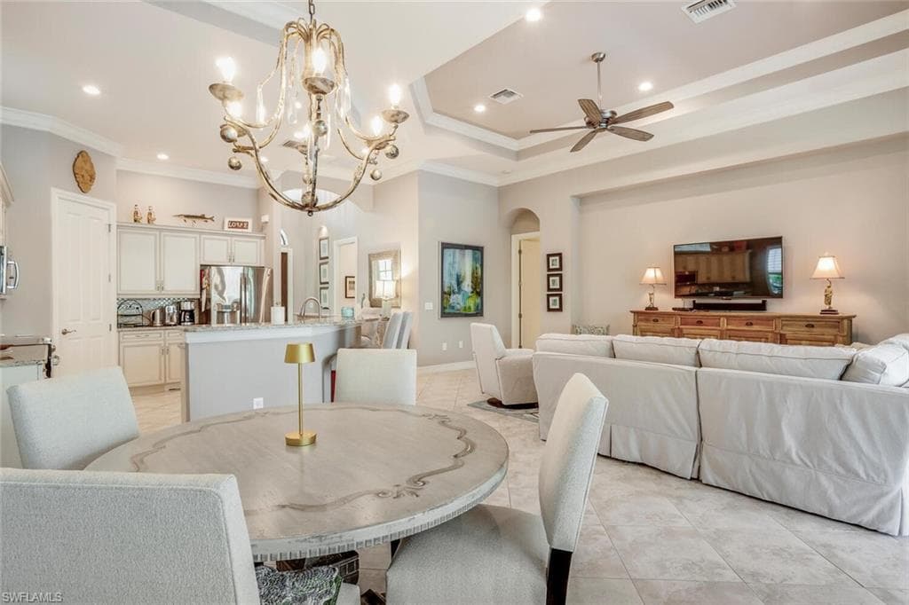 7315 Lantana CIR N, NAPLES FL 34119-3