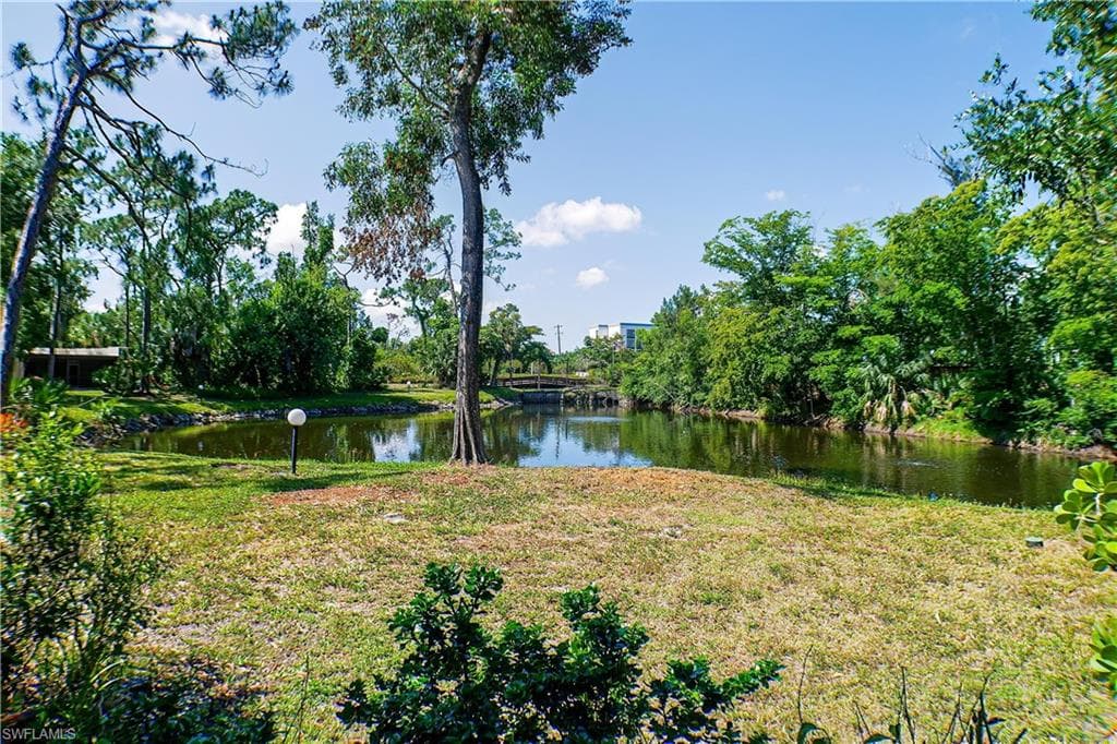 112 pinebrook DR, FORT MYERS FL 33907-31