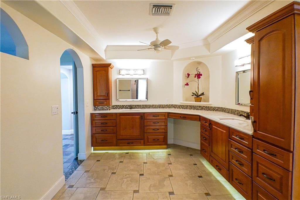 112 pinebrook DR, FORT MYERS FL 33907-10