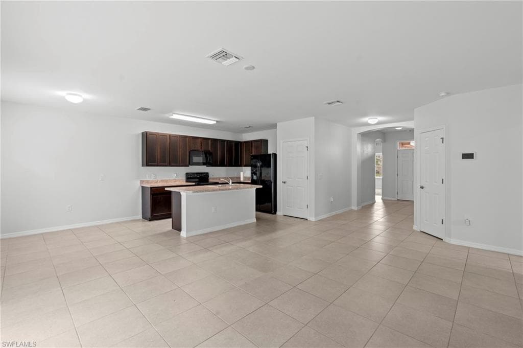 2709 Loreto CT, CAPE CORAL FL 33909-5