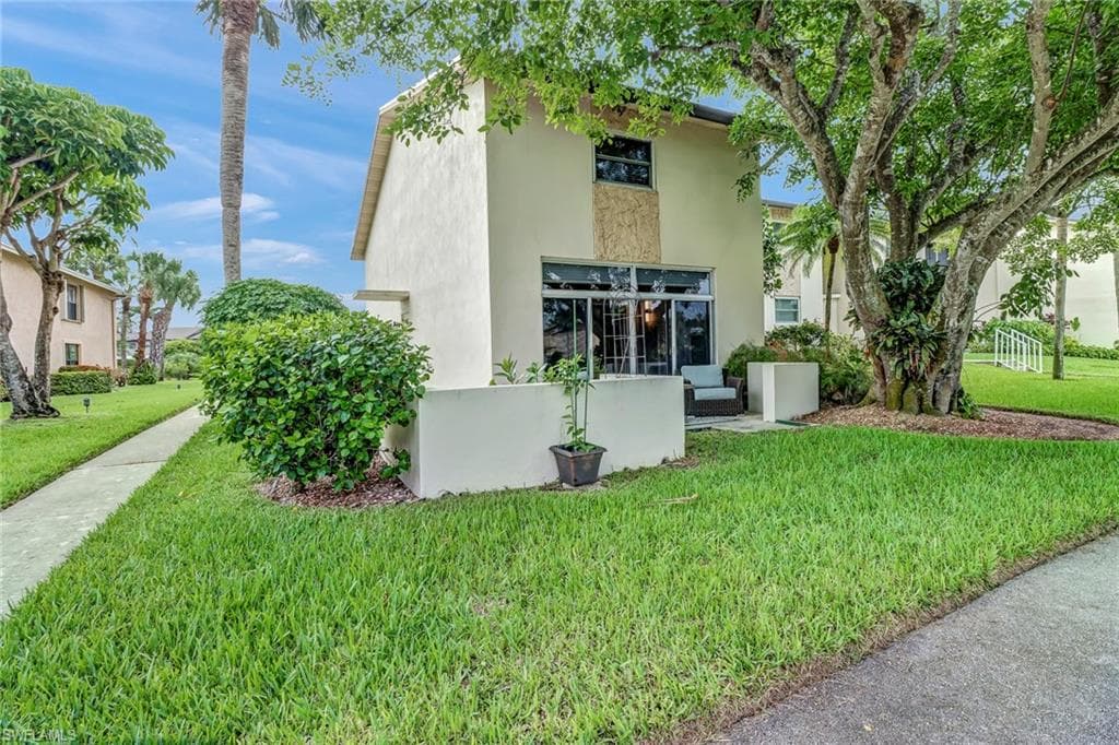 185 Cypress WAY E A106-1