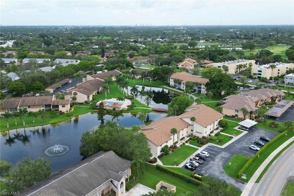 185 Cypress WAY E A106-31