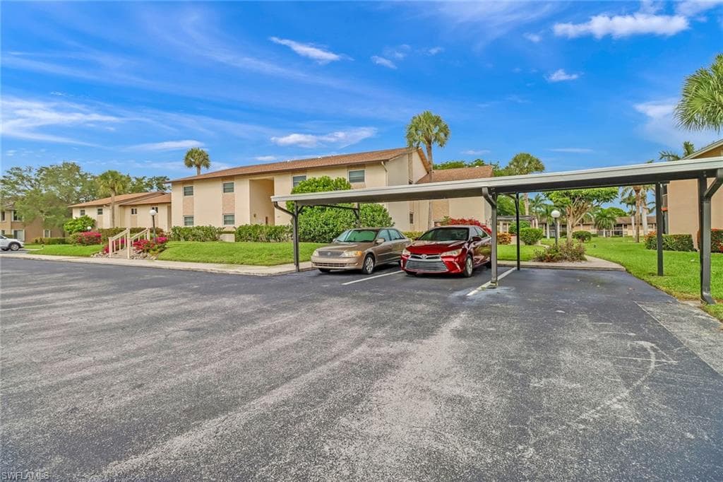 185 Cypress WAY E A106-4