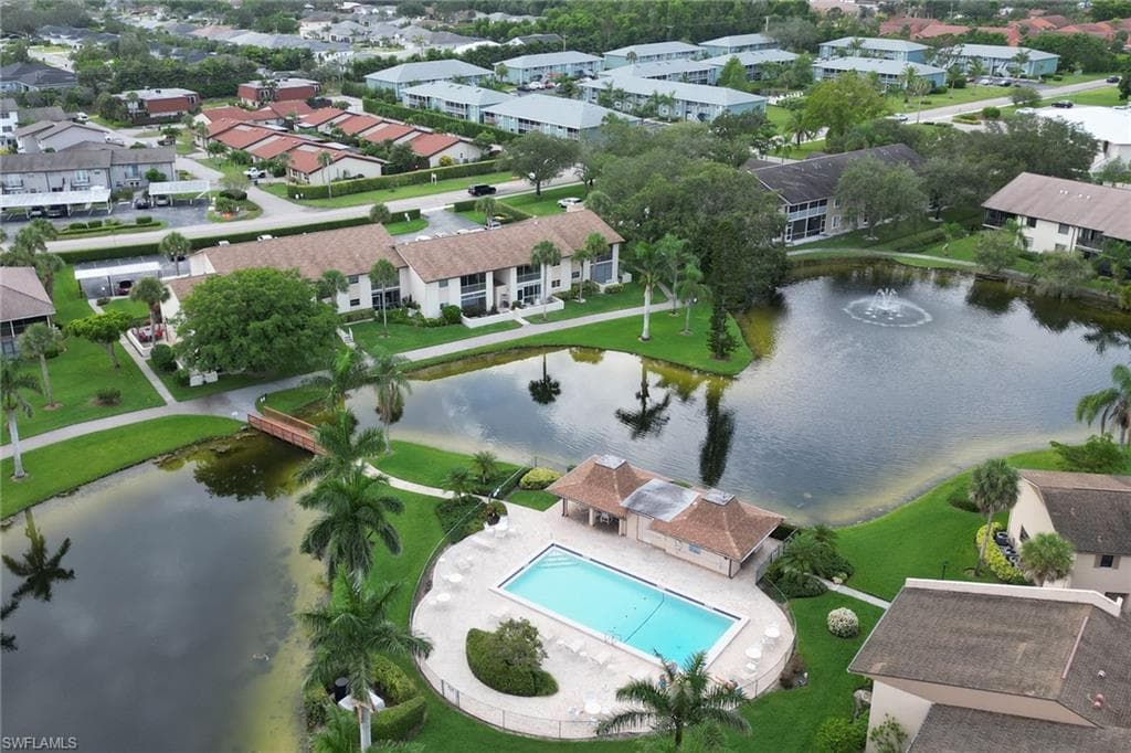 185 Cypress WAY E A106-36