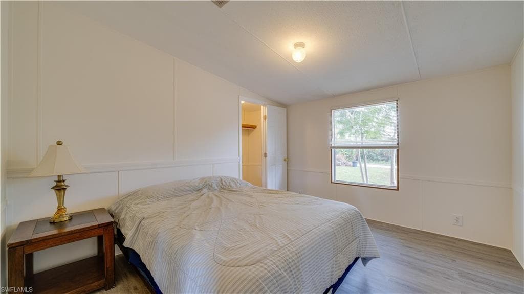 2253 Queen Anne DR, FORT MYERS FL 33905-15