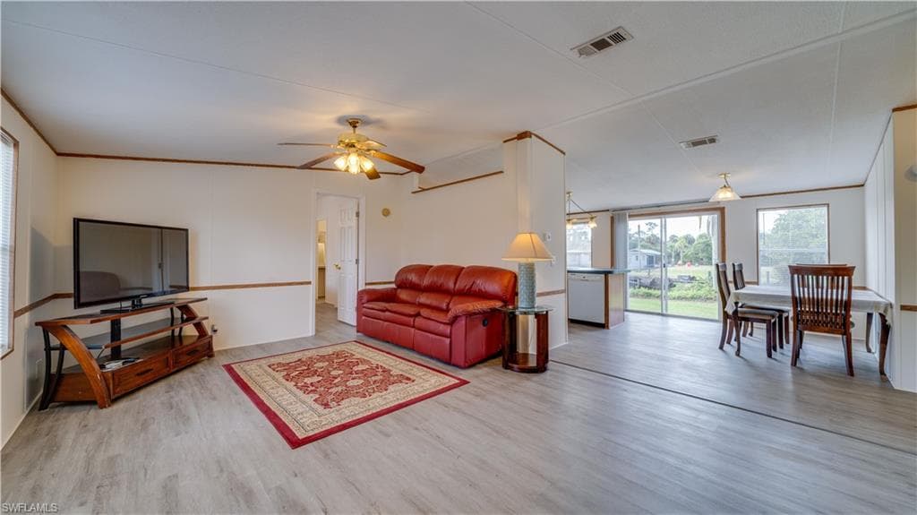 2253 Queen Anne DR, FORT MYERS FL 33905-2