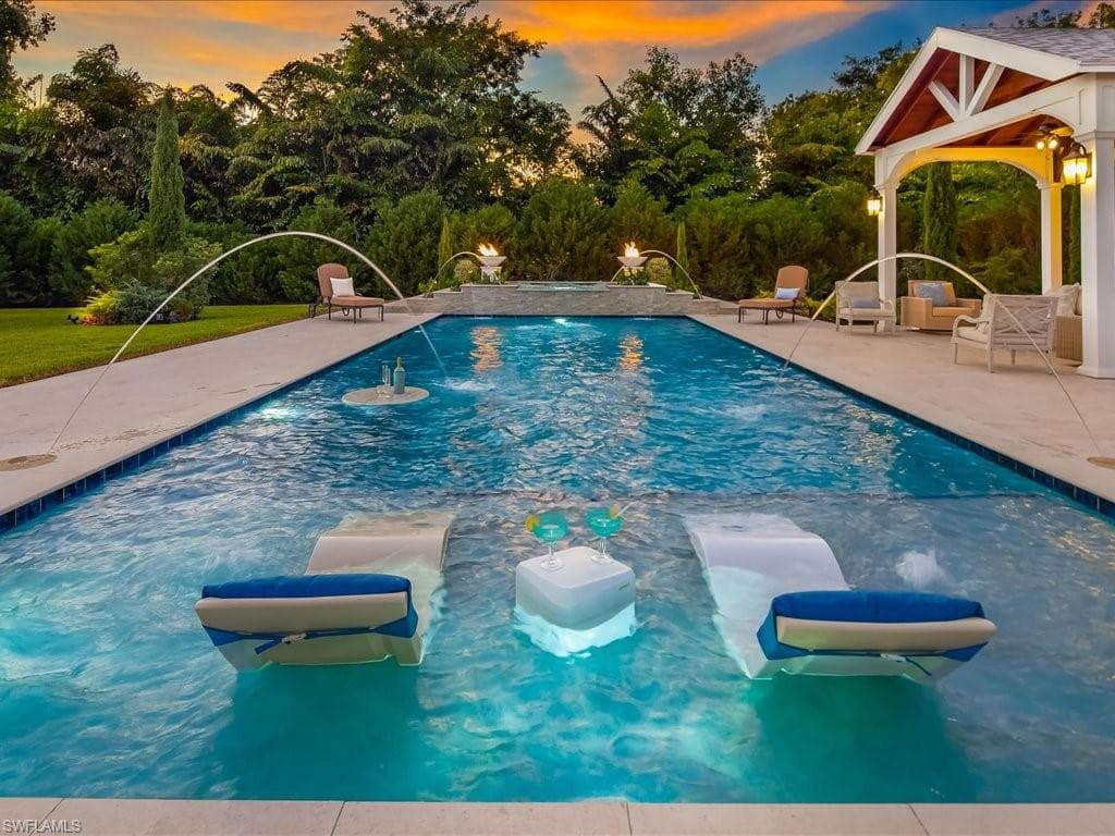 624 Ridge DR-2
