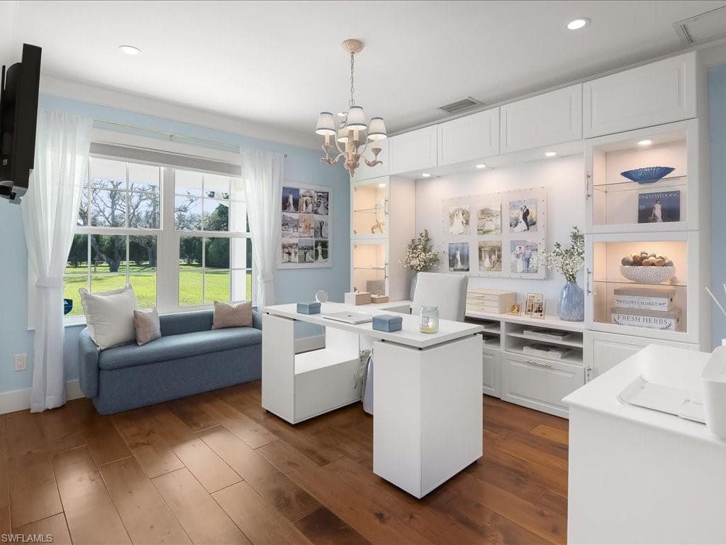 624 Ridge DR-27
