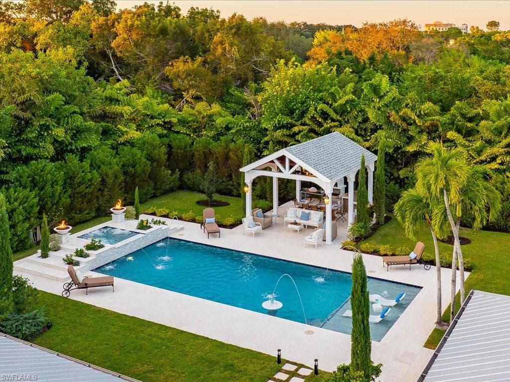 624 Ridge DR-4