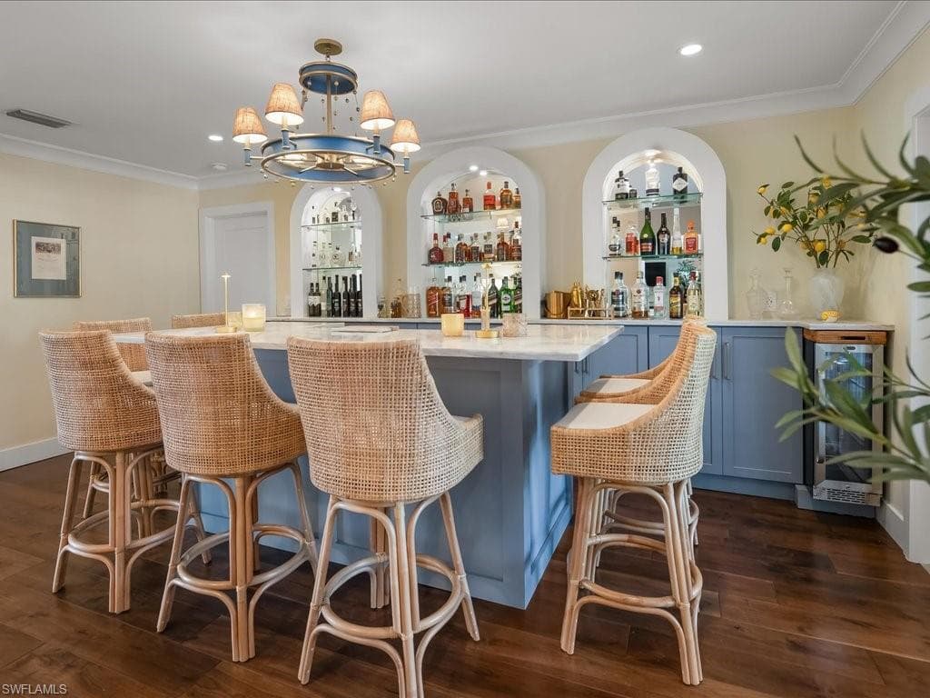 624 Ridge DR-19