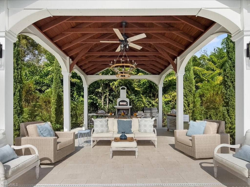 624 Ridge DR-44
