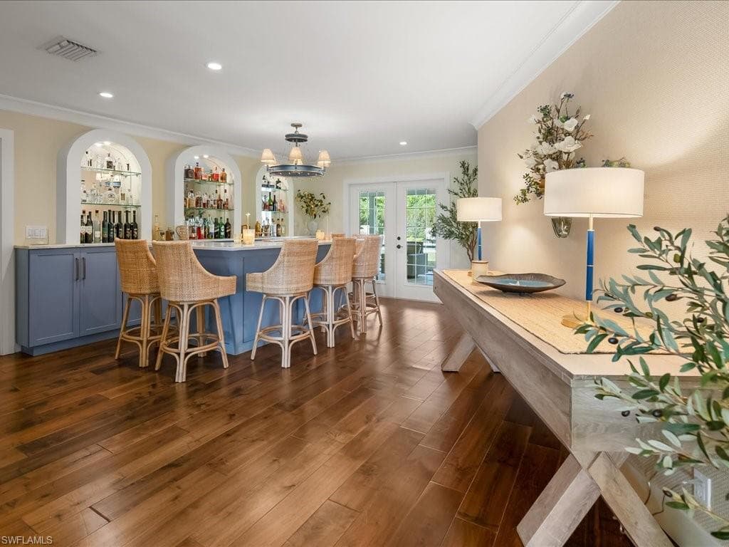 624 Ridge DR-18