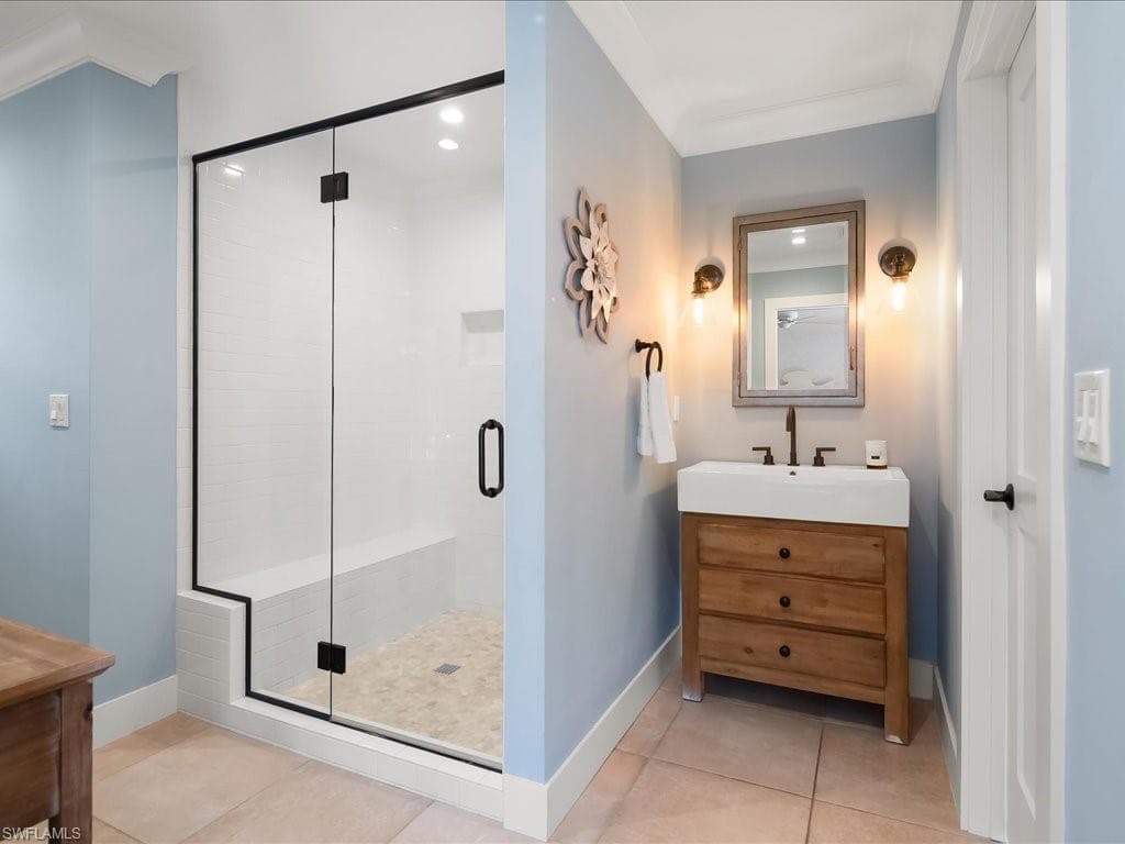 624 Ridge DR-30