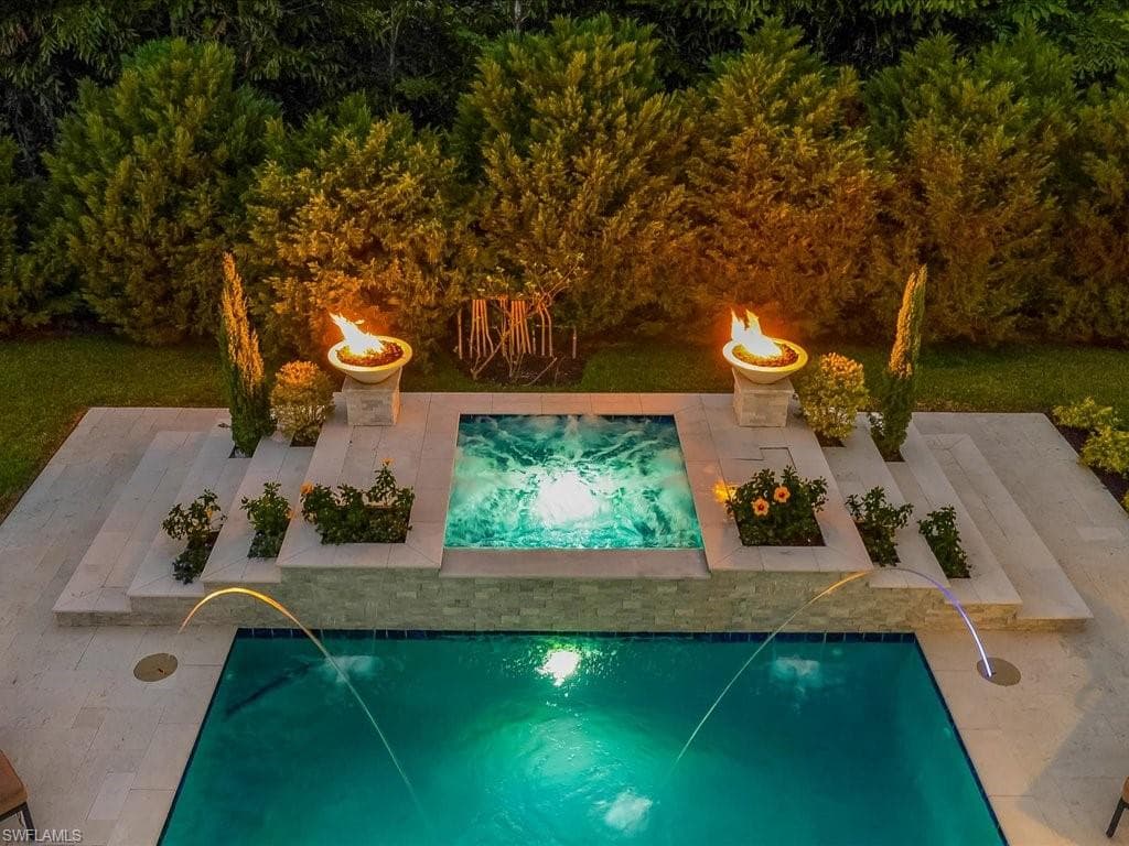 624 Ridge DR-3