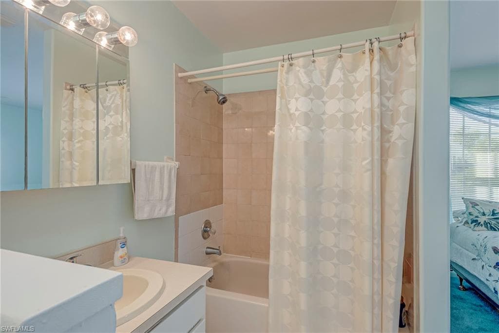 1005 SW 48th TER # 2, CAPE CORAL FL 33914-15