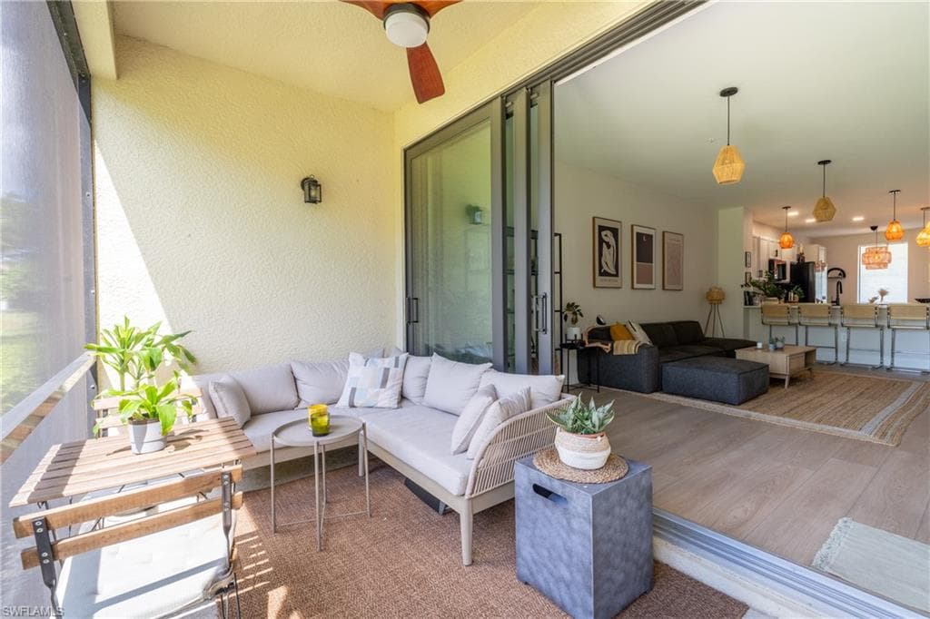 15126 Palmer Lake CIR # 101, NAPLES FL 34109-26