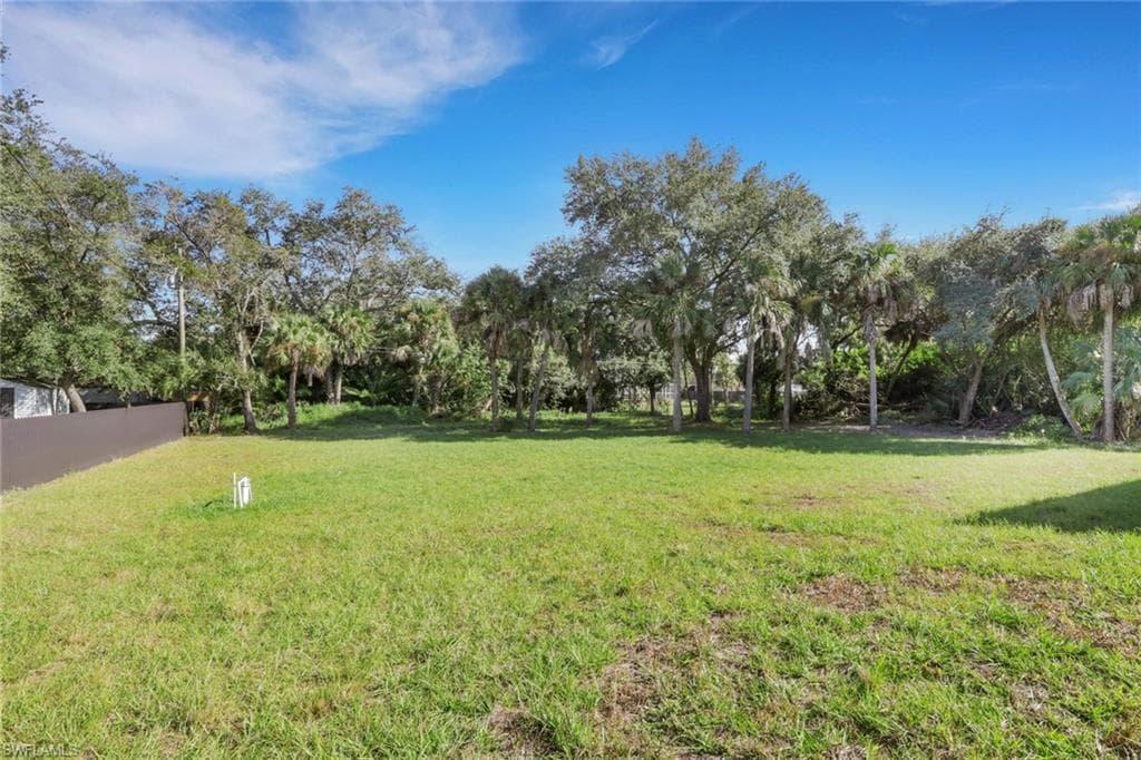 604 Columbus AVE, LEHIGH ACRES FL 33972-21