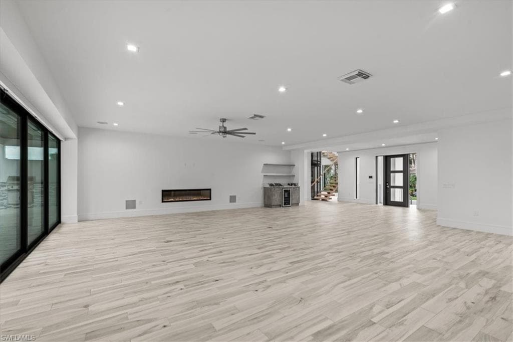 3800 Crayton RD, NAPLES FL 34103-23