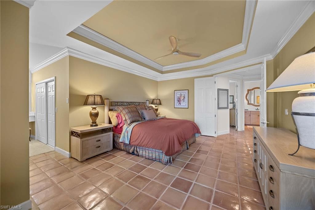 828 Hideaway CIR E 4-434-12