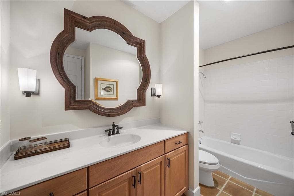 828 Hideaway CIR E 4-434-21