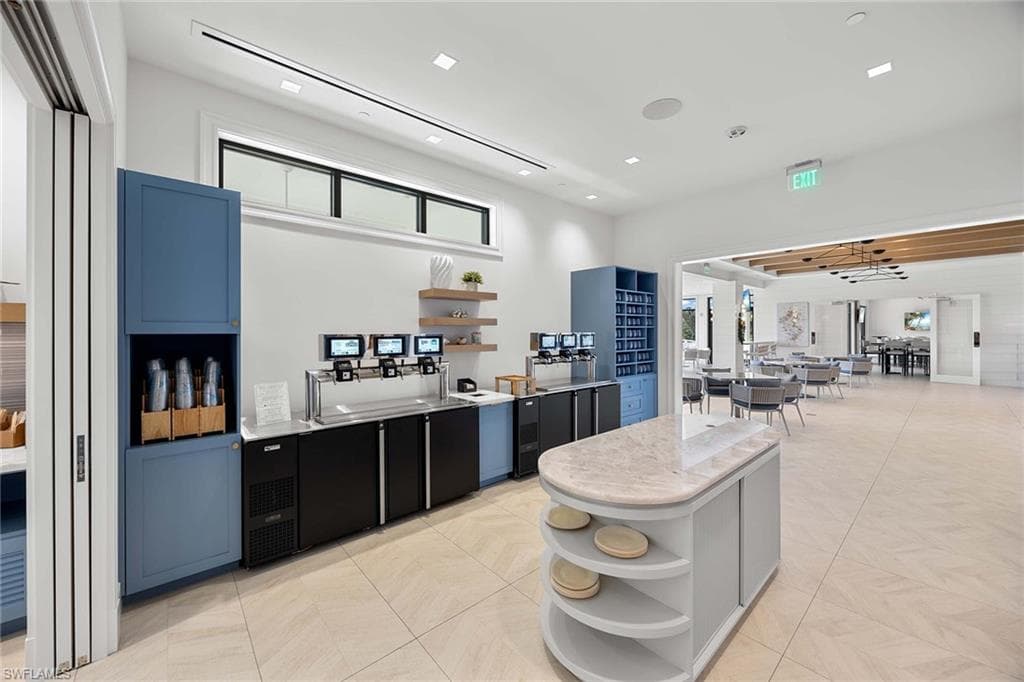 828 Hideaway CIR E 4-434-35