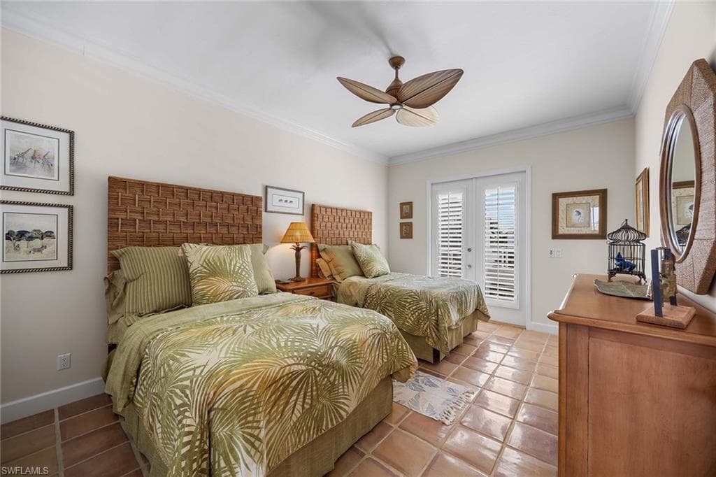 828 Hideaway CIR E 4-434-19