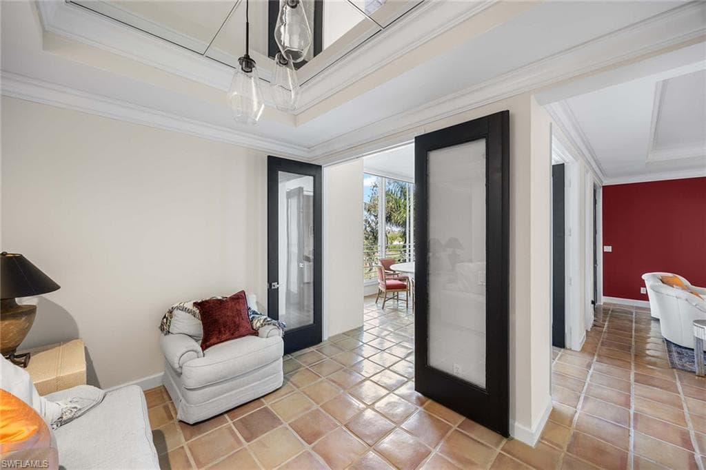828 Hideaway CIR E 4-434-23