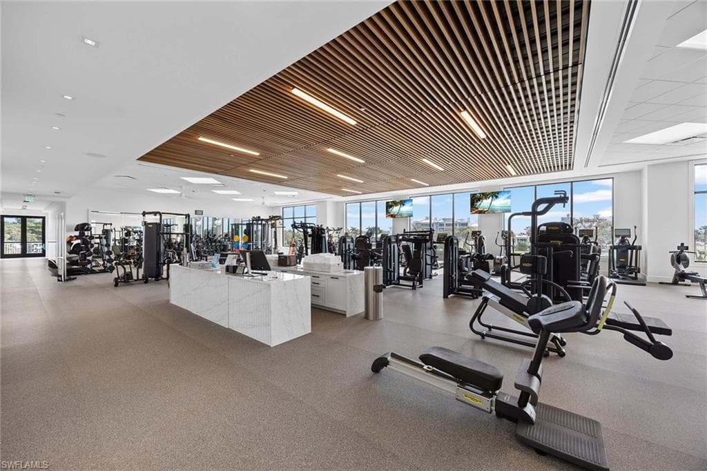 828 Hideaway CIR E 4-434-37