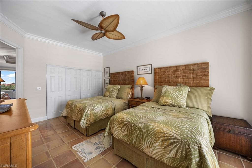 828 Hideaway CIR E 4-434-20