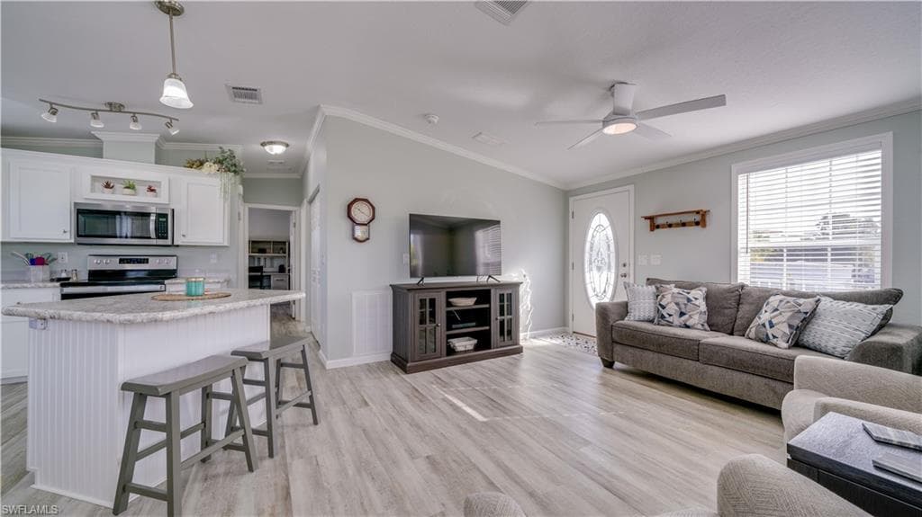 5321 White Sky CIR, FORT MYERS FL 33908-10