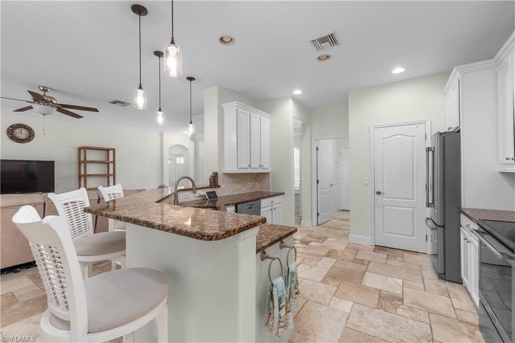 3296 Hampton BLVD, ALVA FL 33920-11