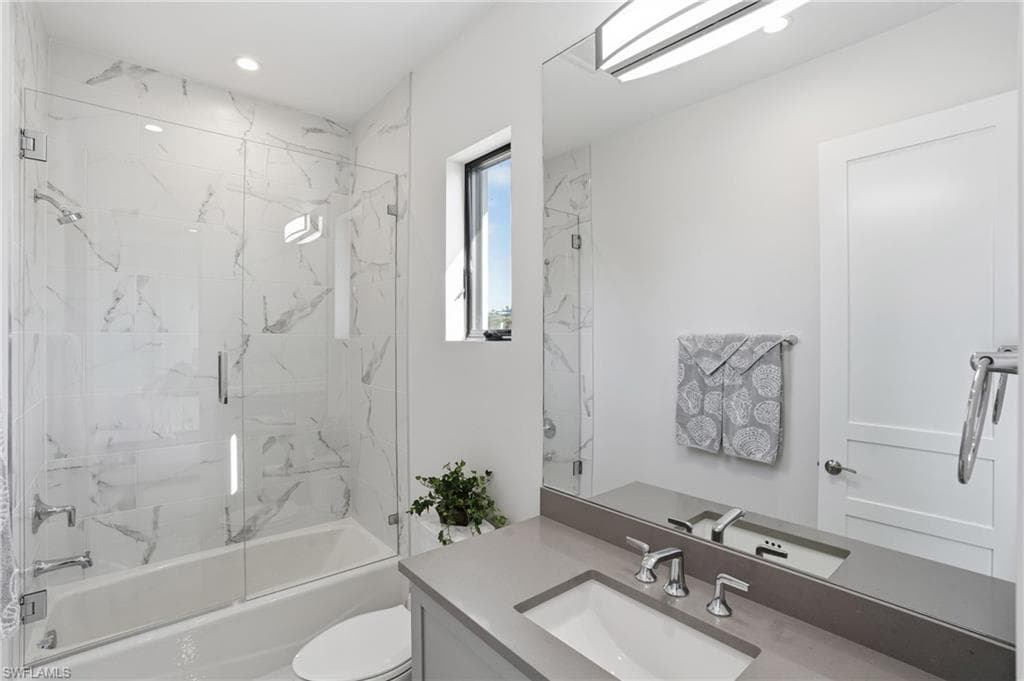 19086 Via Messina WAY, MIROMAR LAKES FL 33913-27