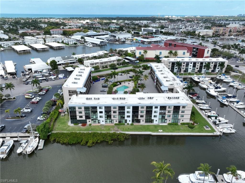 807 River Point DR # 304D, NAPLES FL 34102-21