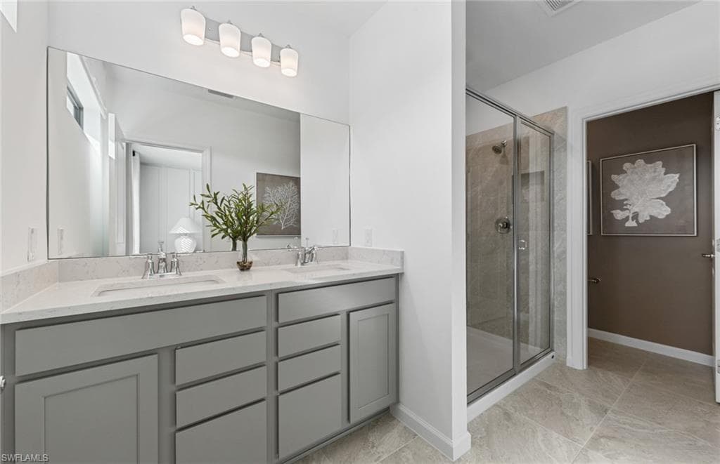 27900 Radiant CT, BONITA SPRINGS FL 34135-12