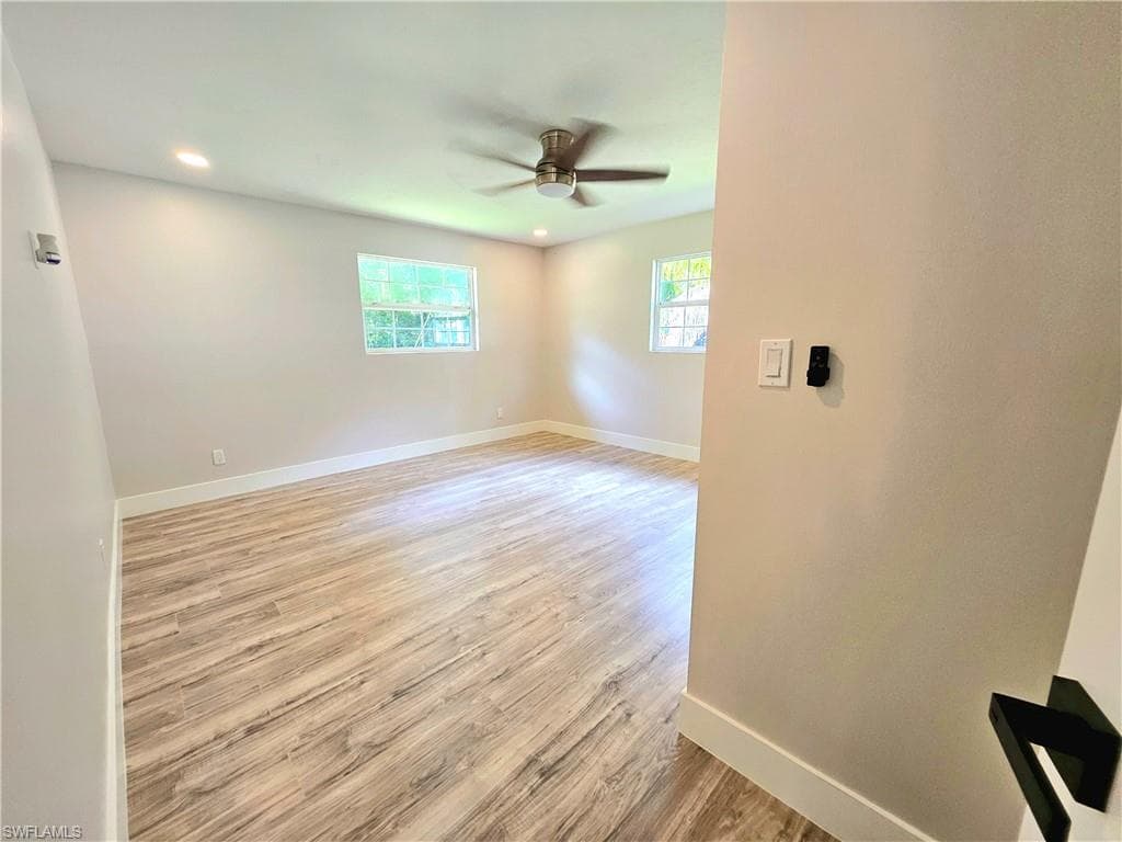 137 Dow LN, NORTH FORT MYERS FL 33917-13